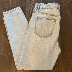 Zara ‘MOM’ jeans